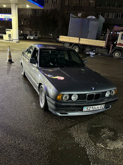 Продам BMW 525 E34