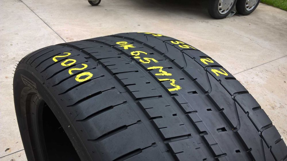 O anvelopa vara 325 35 22 pireli p zero MO profil de 6,5 mm