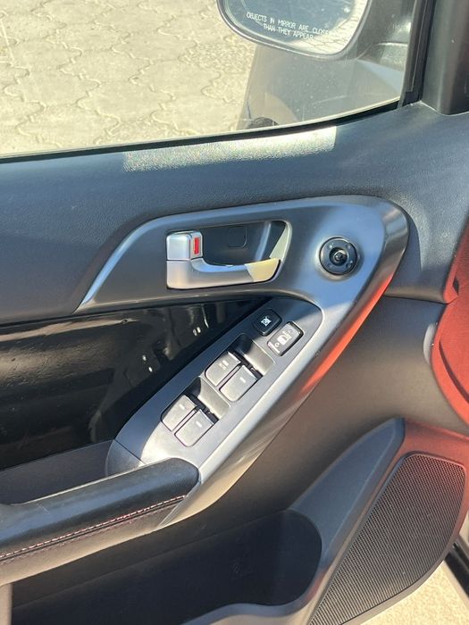 Kia cerato 2 2011