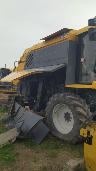 Sambo krantas kombayin bugdoy uradigan sotiladi