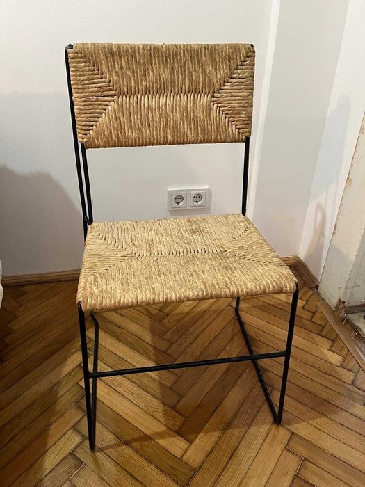 Scaun mid-century modern, împletit manual, cadru metalic