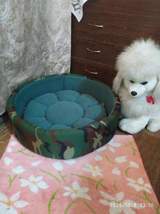 Продаются новые лежанки для кошек и собак