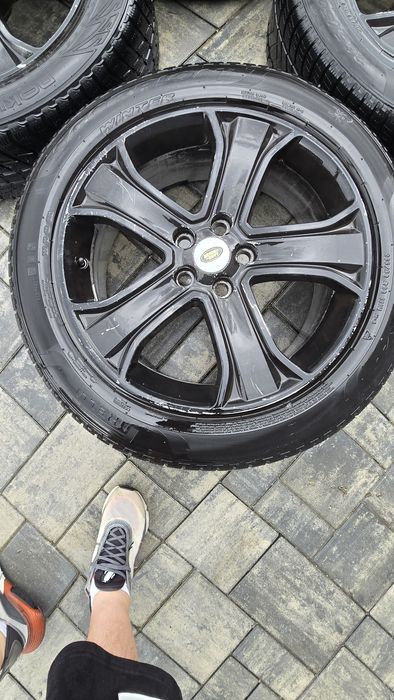 Jante aliaj Range Rover 20' cauciucuri bune de iarna