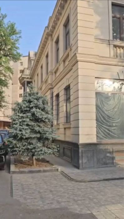 Яккасарай Аския 1350кв.м отдельно стоящие здание