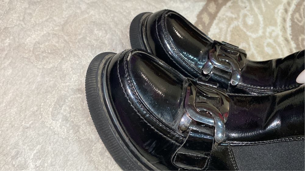 Продам модные сапожки ВЕСЕННИЕ