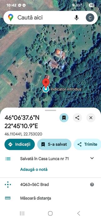 Casa batraneasca nelocuibila in brad
