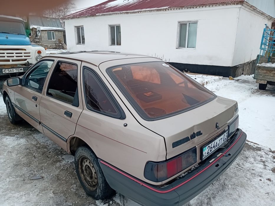 Форд сиера1.8 срочно