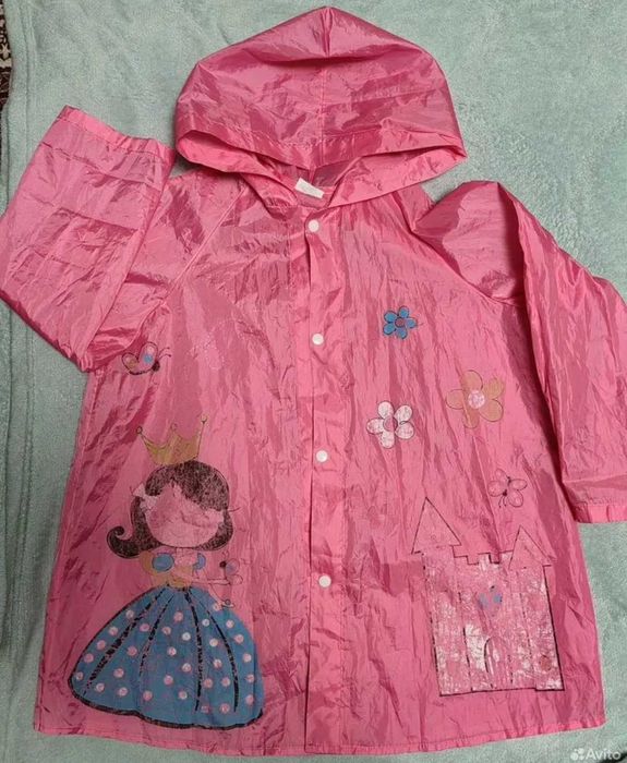Плащ - дождевик для девочки 7лет