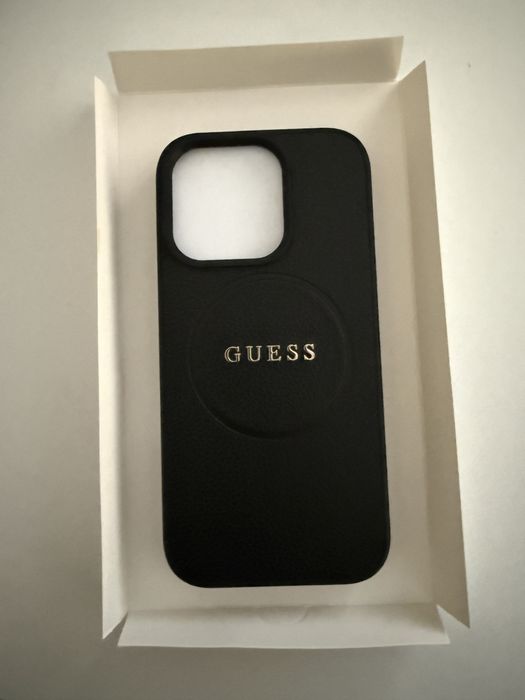 Husa protectie Guess compatibila iPhone 16 pro