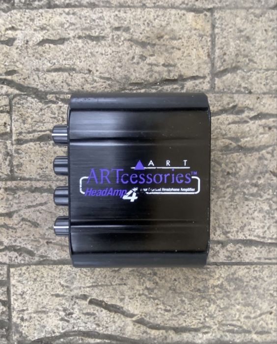 Art / Supreme / Behringer