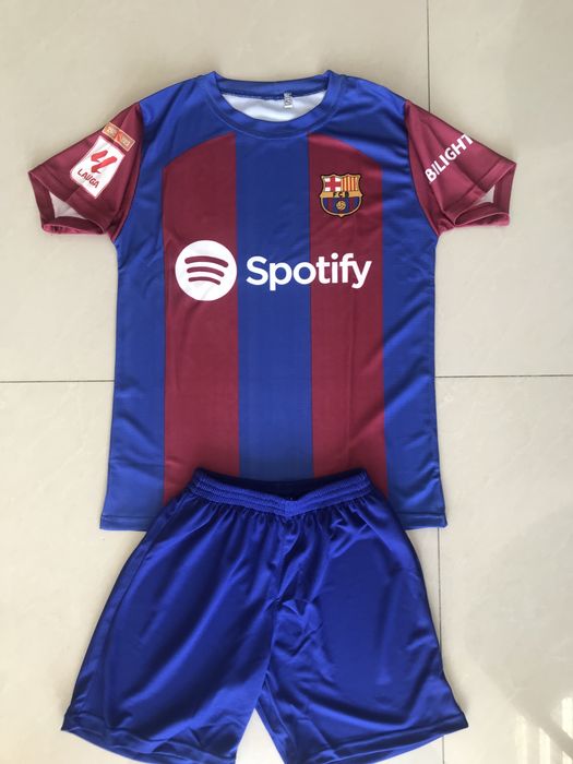 Ретро екип Барселона Меси 10 - Бг производство