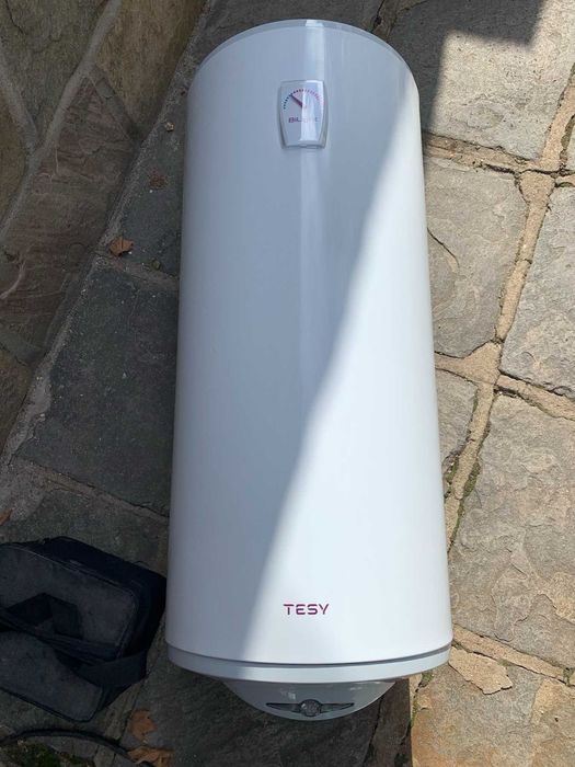 продавам бойлер TESY