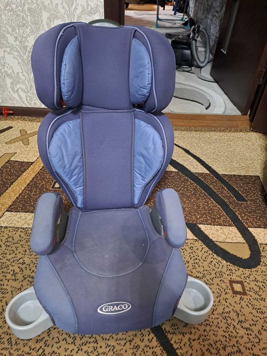 Продам автомобильное детское кресло