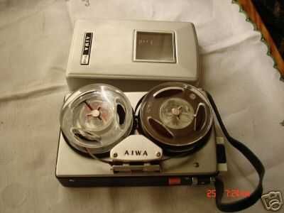 Vintage Aiwa mini reel to reel tape recorder player TP-61R