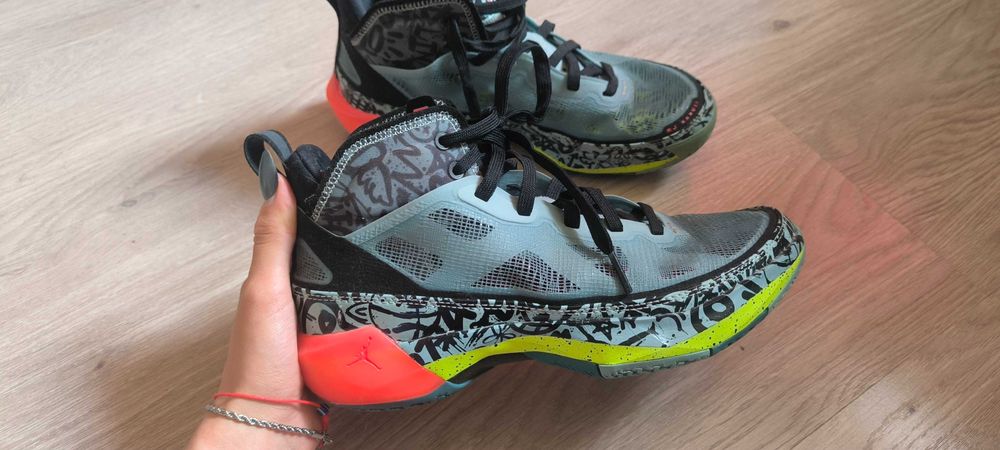 Nike Air Jordan XXXVII Satou