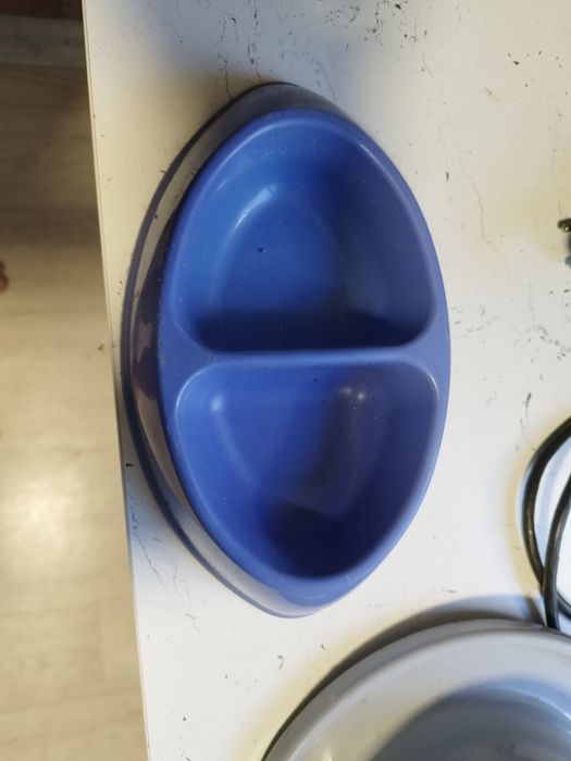 Продам кормушки для кошки