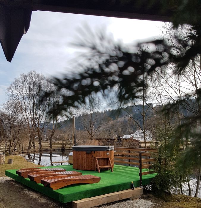 Cazare Cabana cu Veverite din Vatra Dornei,,cu ciubar cu aeromasaj,,