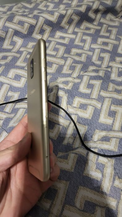 Самсунг а6 на 32гб