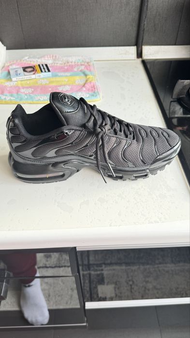 Nike tn air fully black