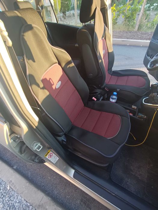 продава се Toyota Corolla 2003 2.0дизел 90 кона