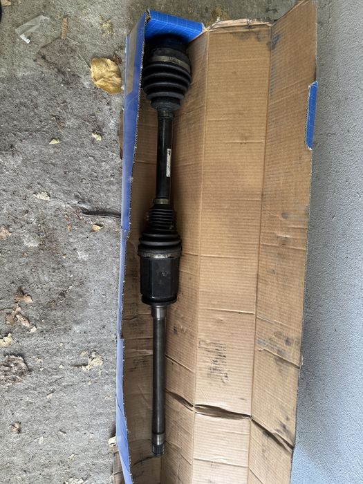 BMW 540iX Front Right Driveshaft/Предна Дясна полуоска