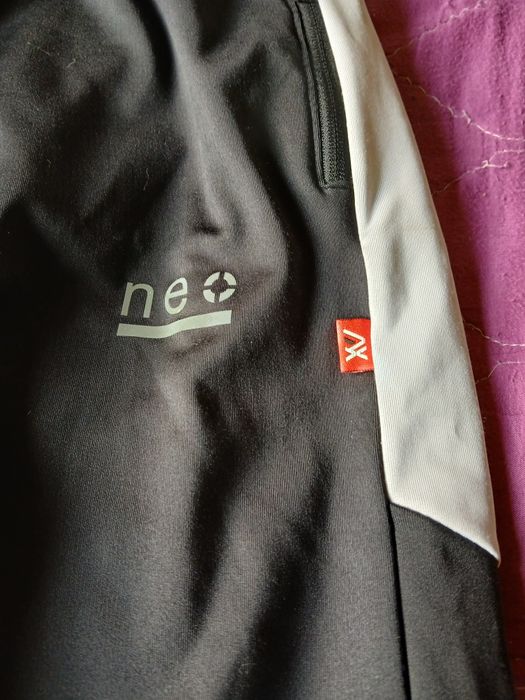 Спортен анцунг еластичен моден дизайн