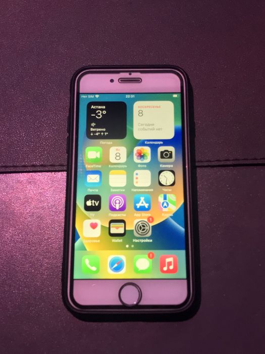 iPhone 8 в хорошем состоянии
