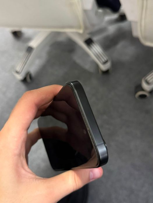 продам Iphone 15 pro 256g Идеал