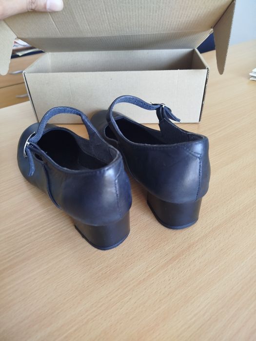 Дамски скарпини 39 номер