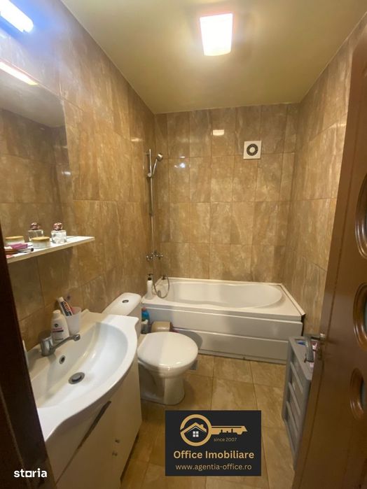 Piața Revoluției Apartament 2 camere ETAJ 1