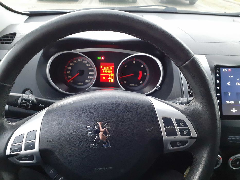 Peugeot 4007_2.2_manual