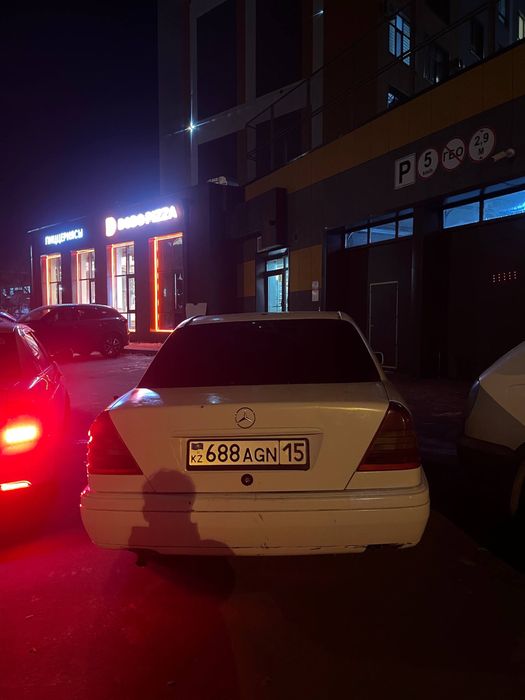 Мерседес c 180 w202