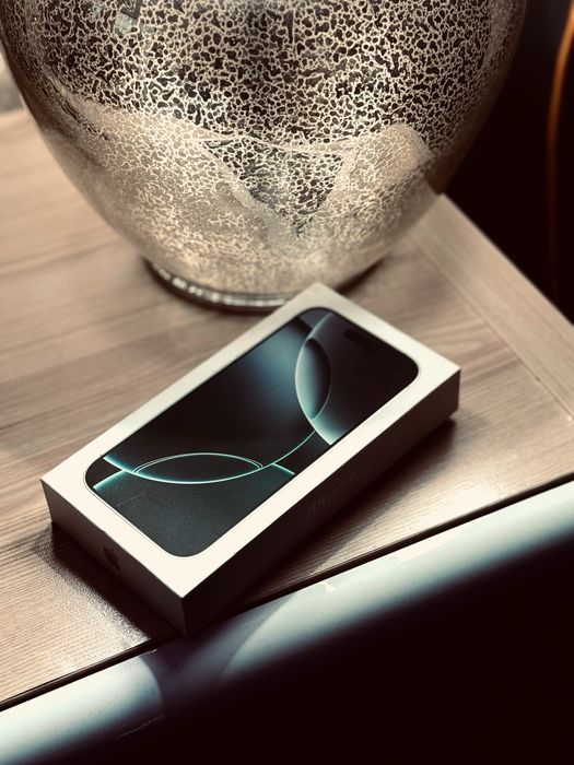 Продам! Iphone 16 pro