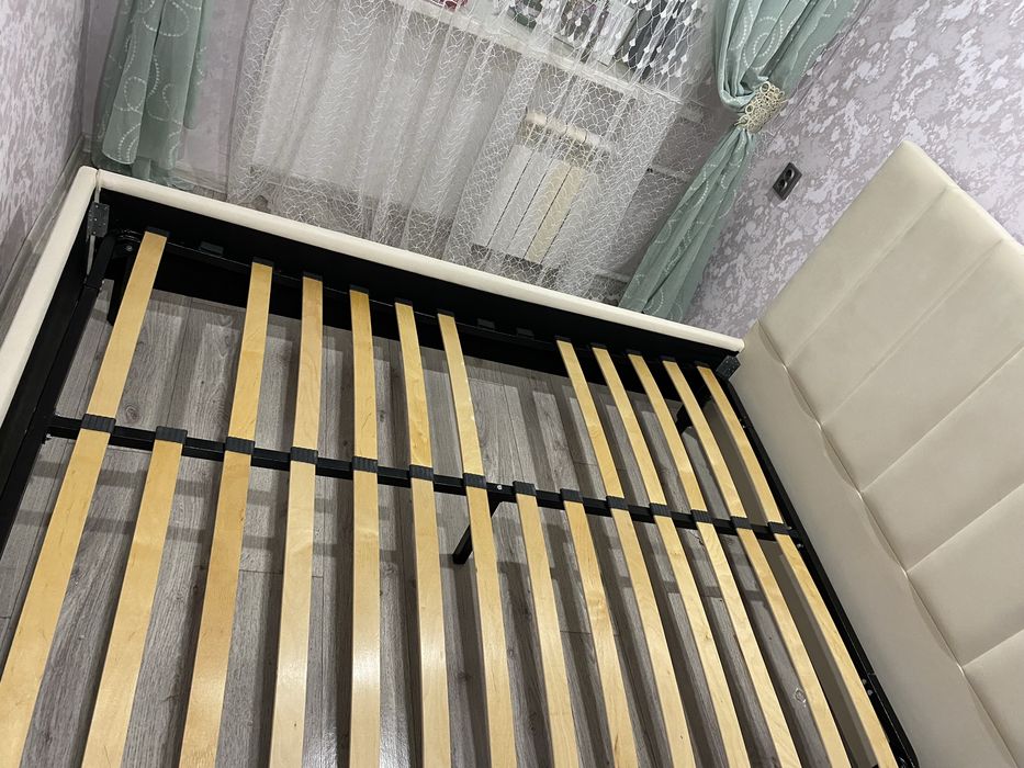Продам кровать двухспальная