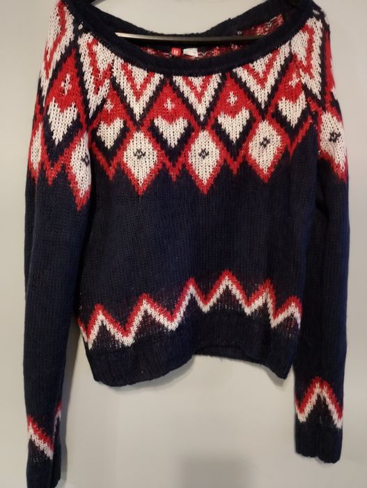 Лот панталони, жилетка, половер