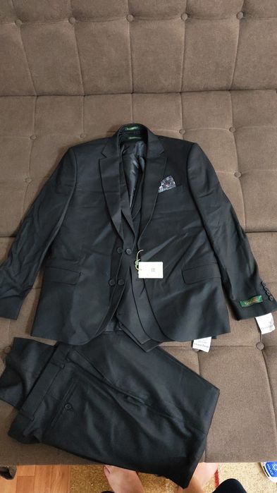 Продам Кастюмы Мужские