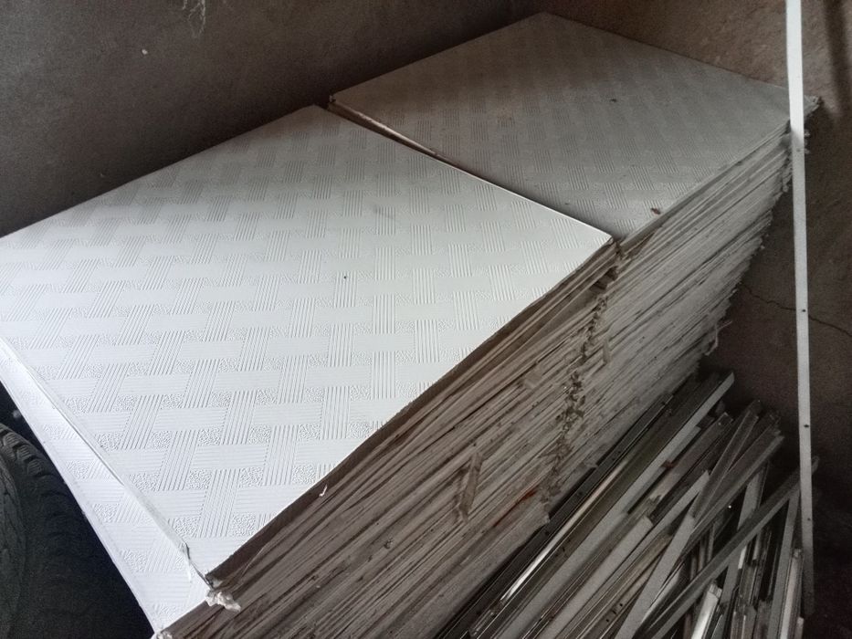 Плитка потолочный