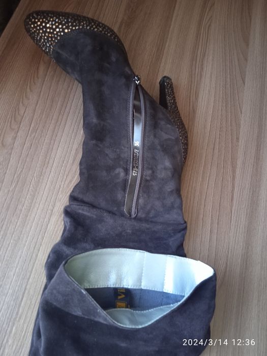 Продам осенние сапоги