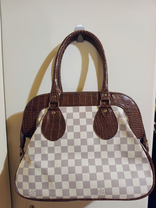 Geanta Louis Vuitton mare + geanta LV mica
