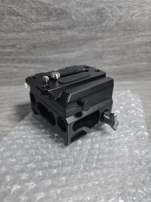 ПРОМО ! SmallRig Base Plate повдигач за камера / фото аксесоар ! 


Чи