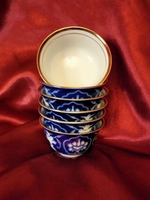 Пиалы  чайные  с  восточным колоритом