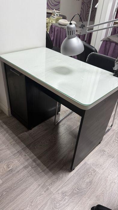 Стол для нейл мастера