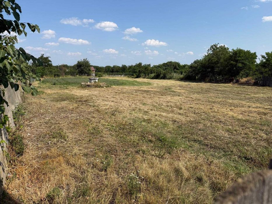 Teren intravilan 2735mp, Boșteni Pașcani, deschidere 32m