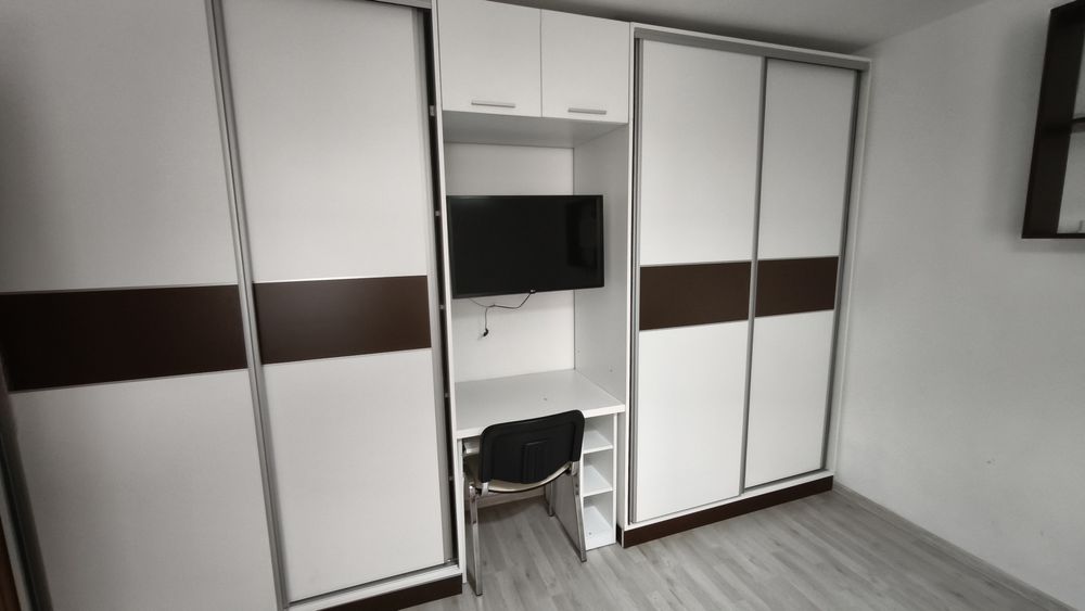 Închiriez garsonieră zona Dacia, 28 mp, centrală termică, utilată complet modern