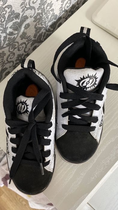 Heelys кроссовки на роликах
