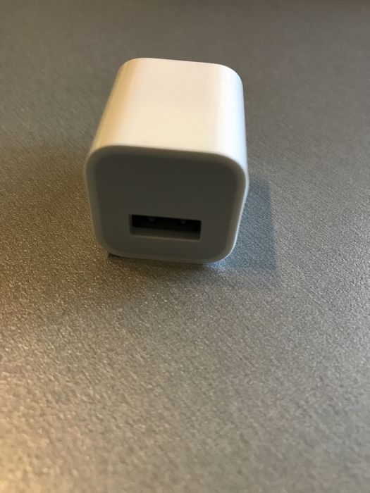 Адаптер за iPhone - американско зарядно