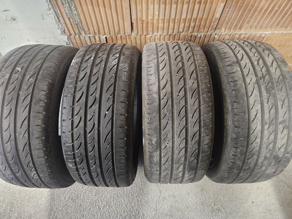 Pirelli 235 45 17