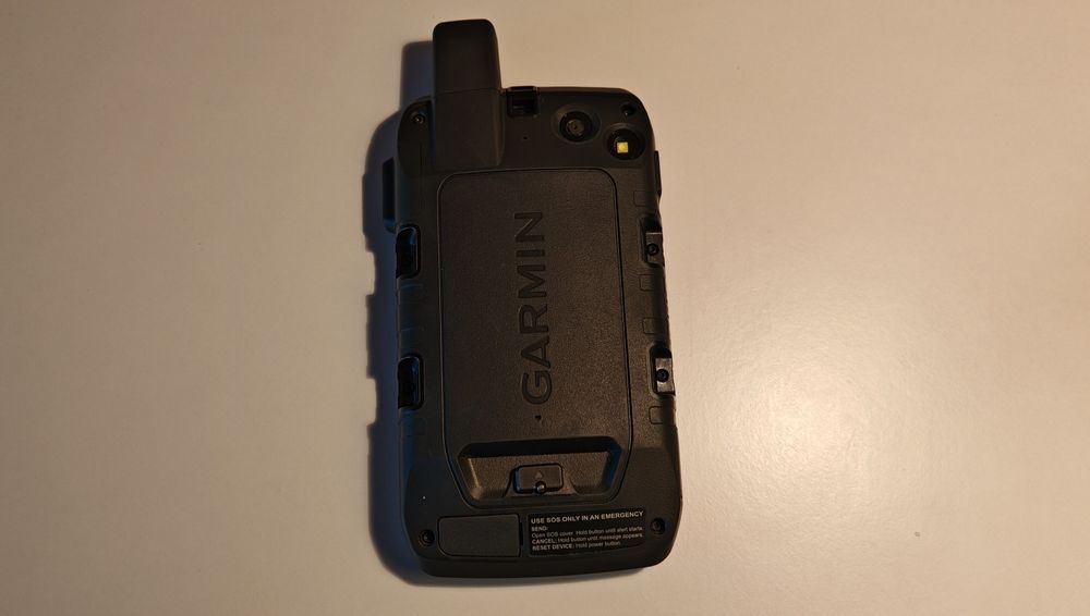 Продавам GPS Garmin Montana 750i