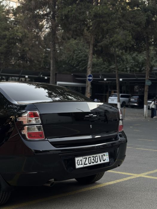 Cobalt 2025 qora 12700$