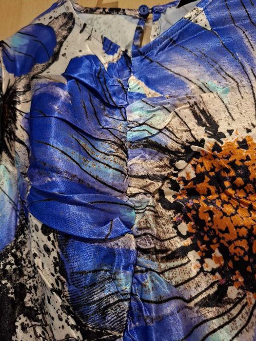 Rochita albastru aprins asimetrica